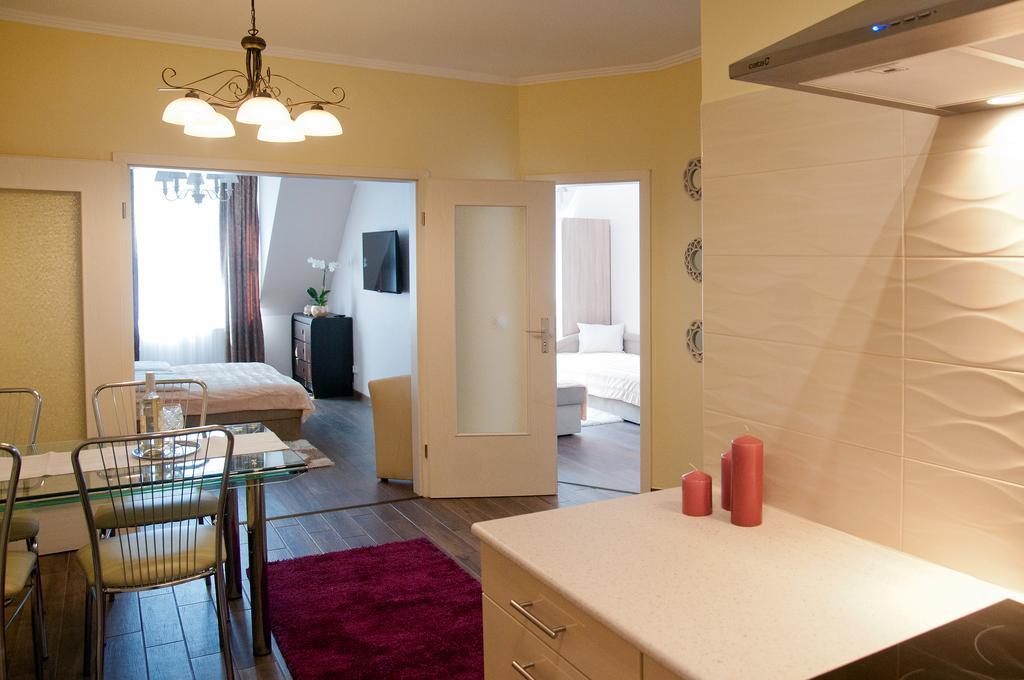 Ametiszt Apartman Héviz Zewnętrze zdjęcie