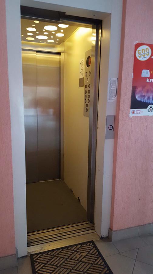 Ametiszt Apartman Héviz Zewnętrze zdjęcie