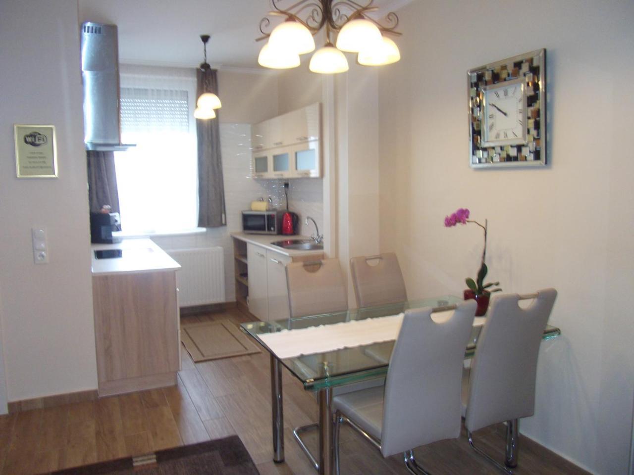 Ametiszt Apartman Héviz Zewnętrze zdjęcie