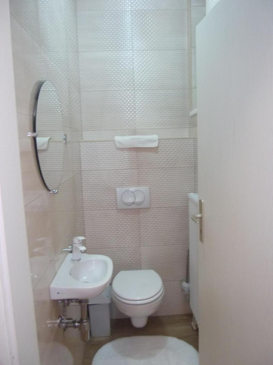 Ametiszt Apartman Héviz Zewnętrze zdjęcie